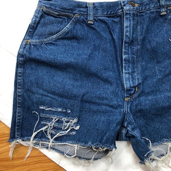 UpCycled Cartoon Pocket Cut Offs Spongebob Square Pants 90's Fabric - Picture 5 of 5